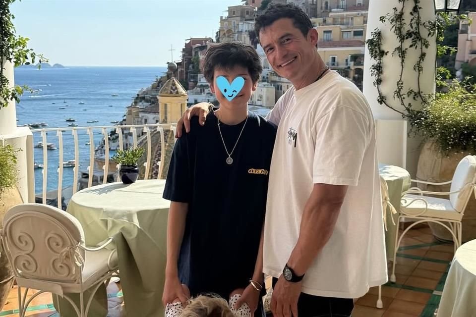 El británico, de 48 años, mostró lo bien que se lleva con con su hija de 4 años y medio, Daisy Dove, a quien tuvo con la cantante, y con su hijo de 14 años, Flynn.