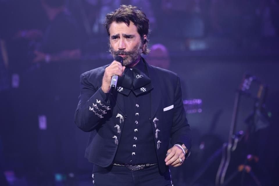 El intérprete de 'Canta Corazón' destinará parte de las ganancias de sus presentaciones en las ciudades de Fort Worth, el 6 de septiembre, y El Paso, el 7 de septiembre.