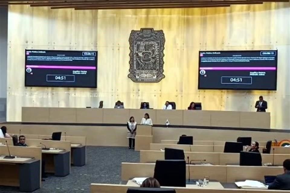 El Congreso de Puebla reformó por segunda vez el Código Penal sobre ciberasedio, pero organizaciones y la Oposición acusan que la 'Ley Censura' persiste en limitar la libre expresión.