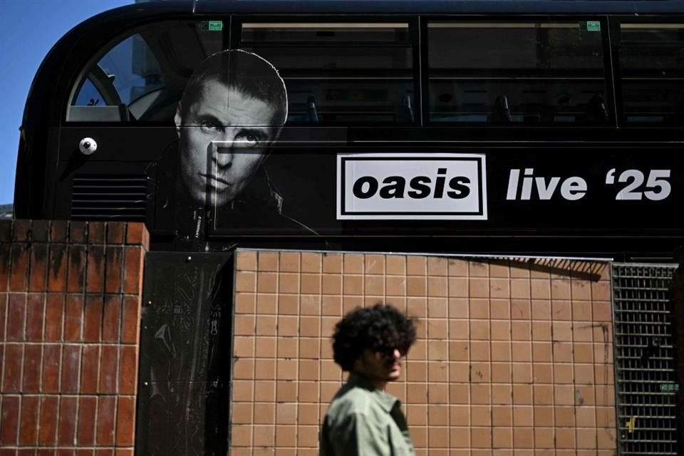 El emblemático grupo del britpop se presenta en Mánchester durante cinco noches con entradas agotadas en Heaton Park.