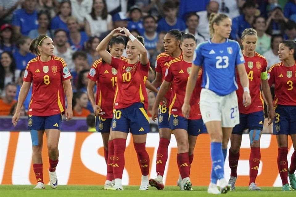 La Roja consiguió tres victorias en tres partidos en la Fase de Grupos.