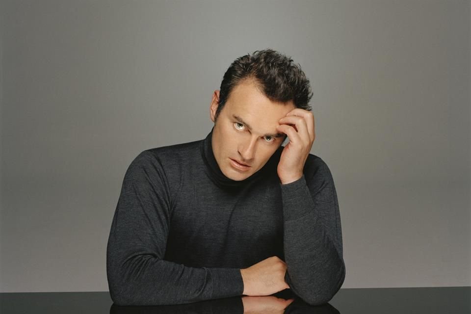 Tras una semana de la muerte de Julian McMahon se reveló que fue a causa de cáncer de cabeza y cuello metastásico, según el médico forense.
