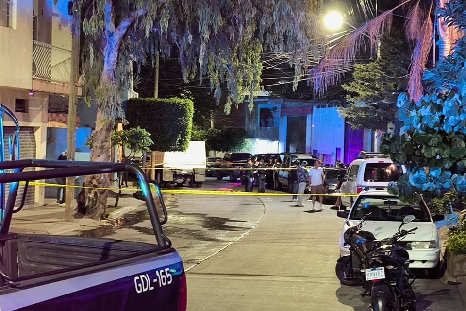 En la Colonia Balcones de Oblatos, de Guadalajara, una joven de 28 años fue atacada a balazos por su ex novio.