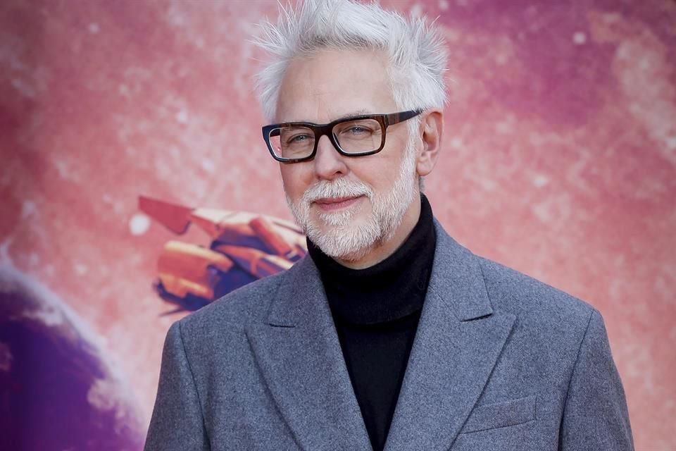 El cineasta James Gunn, conocido por revitalizar franquicias como Guardianes de la Galaxia y Escuadrón Suicida aporta una mezcla de irreverencia y corazón que ha conectado con el público.