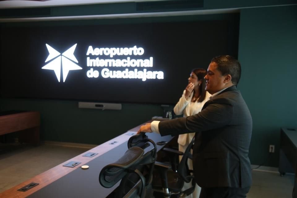 Presentación del nuevo Administrador del aeropuerto de Guadalajara.