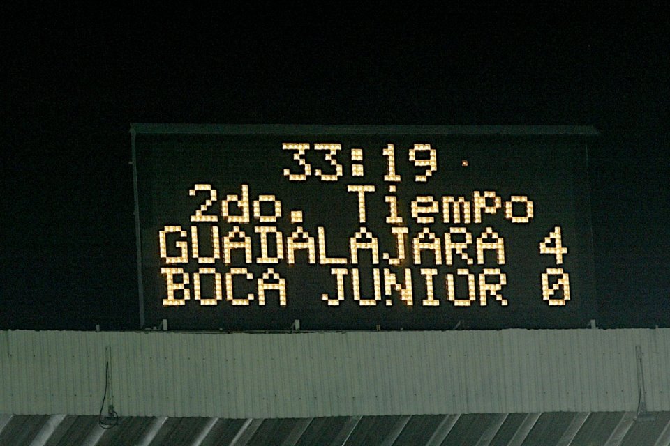 Chivas pokonało Boca Juniors 4-0 wieczorem 2 czerwca 2005 roku.