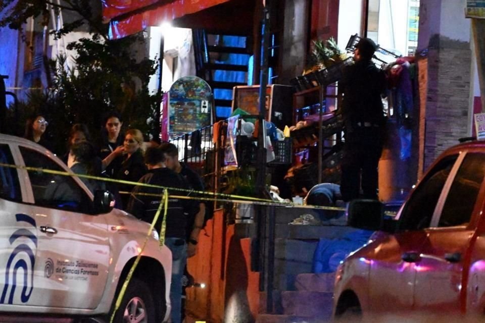 Dos personas fueron asesinadas en una tienda; una de las víctimas es la dueña.