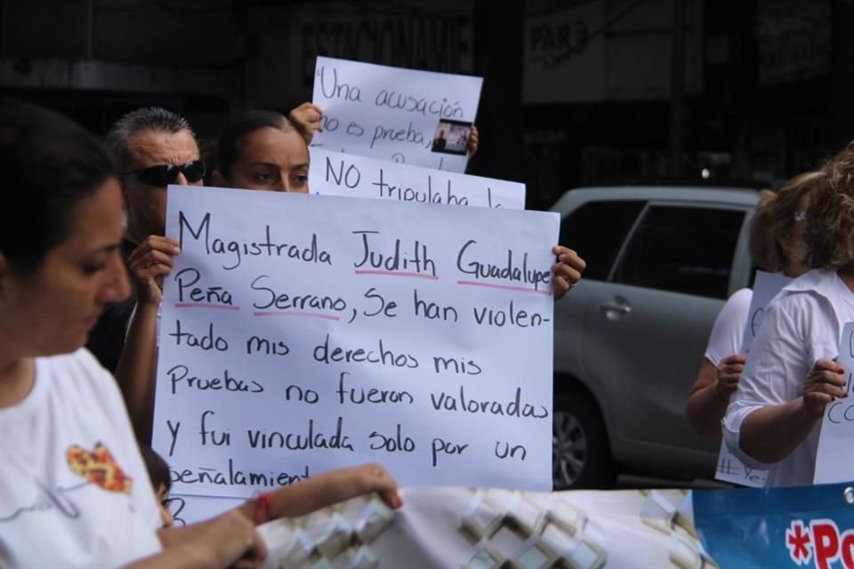 La manifestación se hizo desde la Avenida Hidalgo hacia la Presidencia de Municipal.