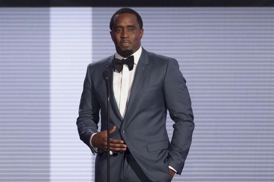 El rapero Sean 'Diddy' Combs toma terapia y participa en programas de autoayuda en prisión mientras espera su sentencia en Nueva York.