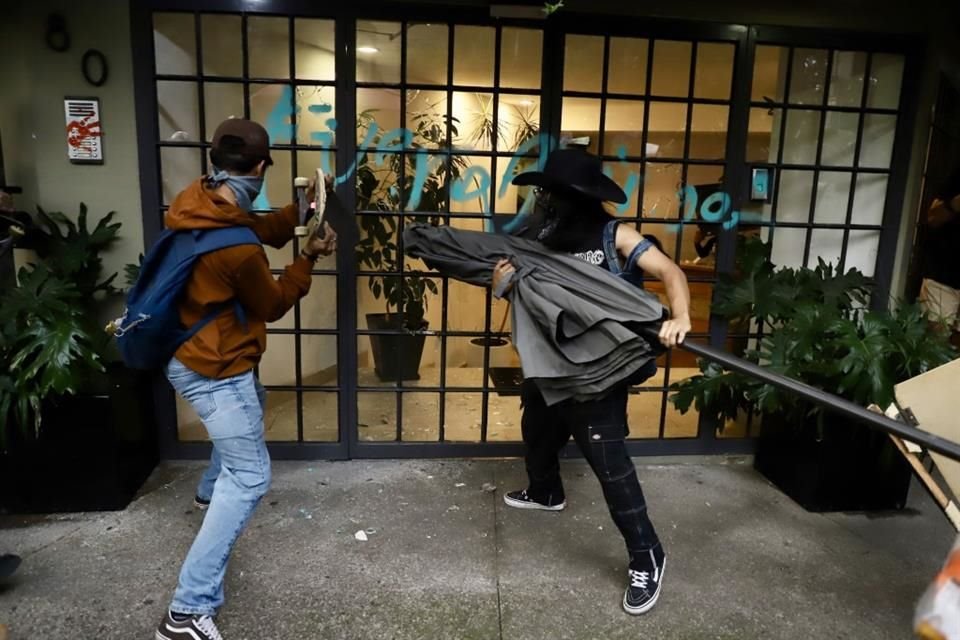 Autoridades llaman a evitar vandalismo en marcha contra gentrificación en la capital.