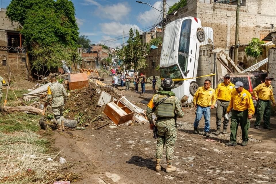 Autoridades de distintos niveles de Gobierno evalúan  los daños.