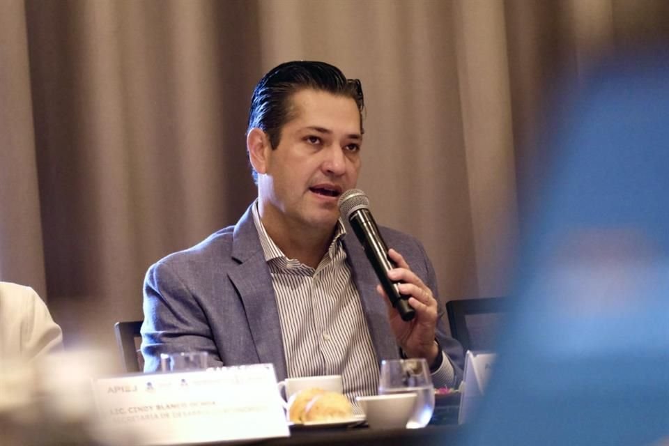 Autoridades estatales y municipales iniciaron una ruta de trabajo para homologar y digitalizar trámites para empresas.