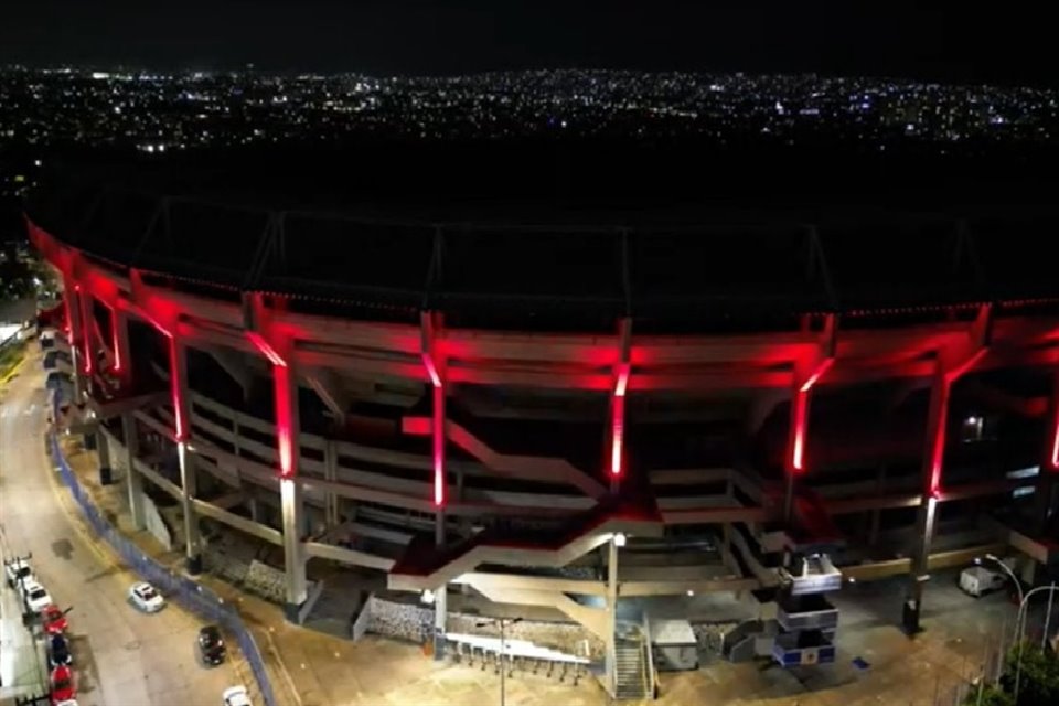 Entre los cambios se encuentra la iluminación exterior del estadio.