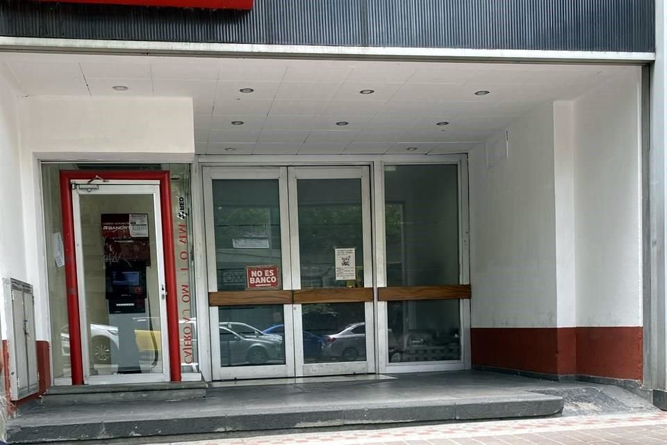 La puerta sería para el edificio que se localiza en Avenida Juárez 237 y el costo será de 97 mil 318 pesos.