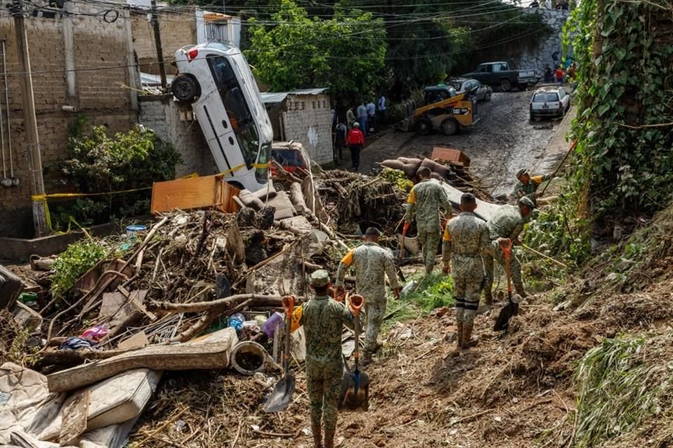 Expertos señalan las posibles causas de las inundaciones en las colonias La Martinica y Lomas de Tabachines, en Zapopan.