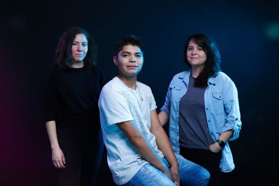 Las realizadoras describen su largometraje, nominado a 13 premios Ariel, incluido Mejor Película, como una respuesta a su anterior filme, 'Sin Señas Particulares'.