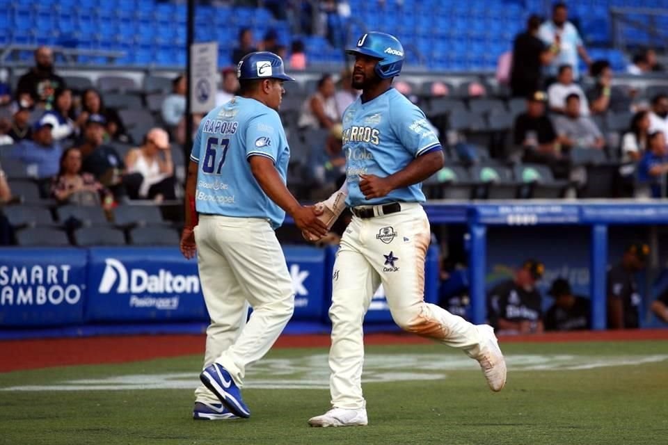 Los Charros celebraron ante su afición con par de triunfos tras vencer por 5-2 y 9-5 a Rieleros.