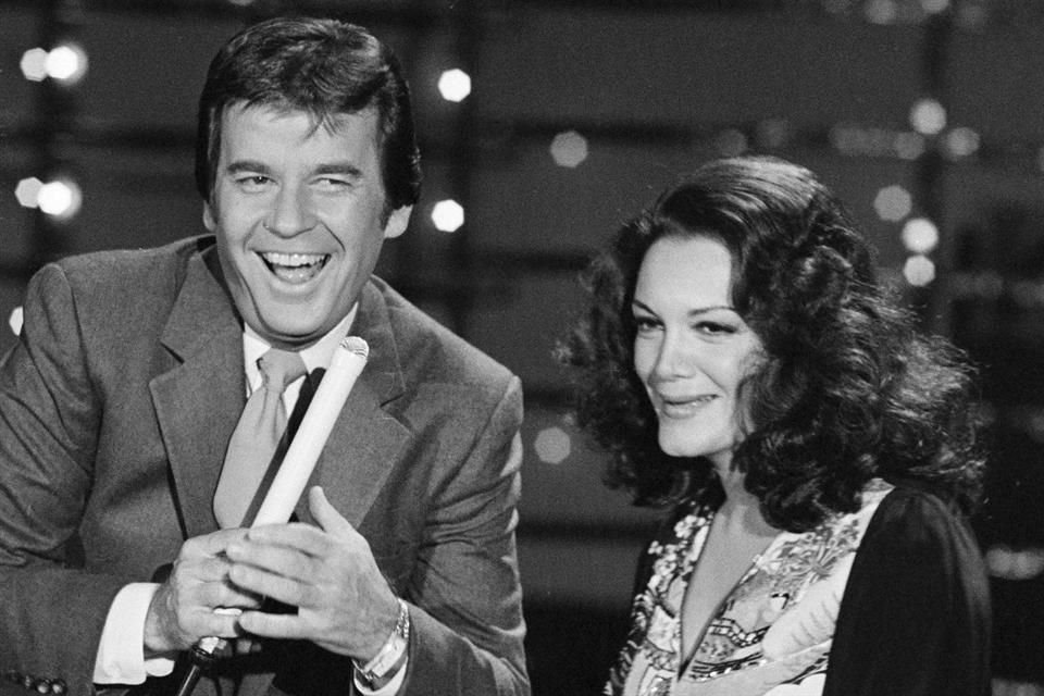 Nacida en Newark, Nueva Jersey, Concetta Franconero alcanzó la fama en los años 50 y 60 siendo una de las voces femeninas más influyentes de la era pre-Beatles.