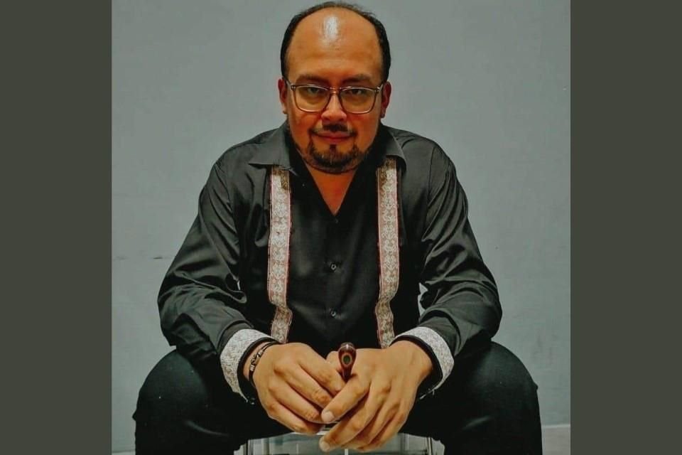 Artistic director Alberto Torres Xolocotzi had a contract with the ensemble until 2026, but it was terminated.