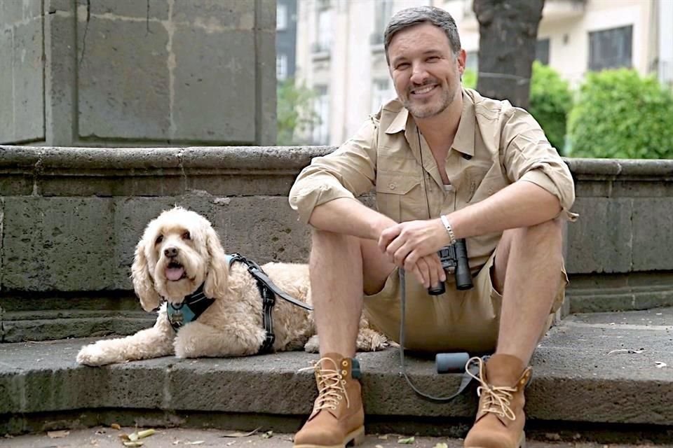 Alejandro de la Madrid participó en campaña de PETA sobre el amor y cuidado hacia las mascotas.
