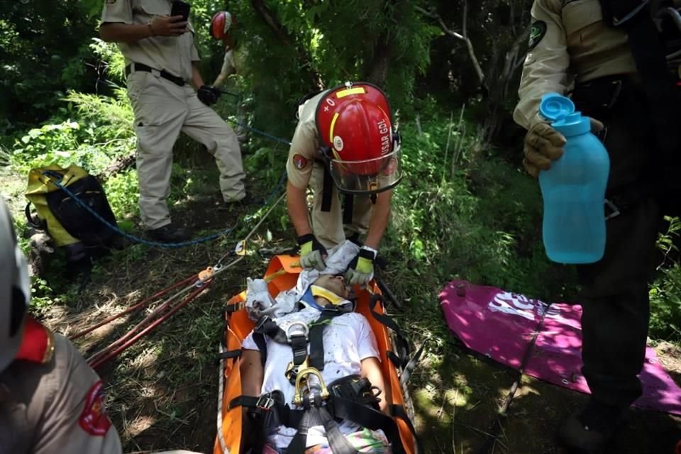 El muchacho fue trasladado hacia un puesto de socorros y su estado de salud fue reportado como estable, pese a lo aparatoso del incidente.
