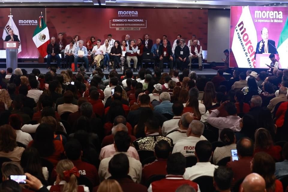 Alfonso Durazo durante el Consejo Nacional de Morena.