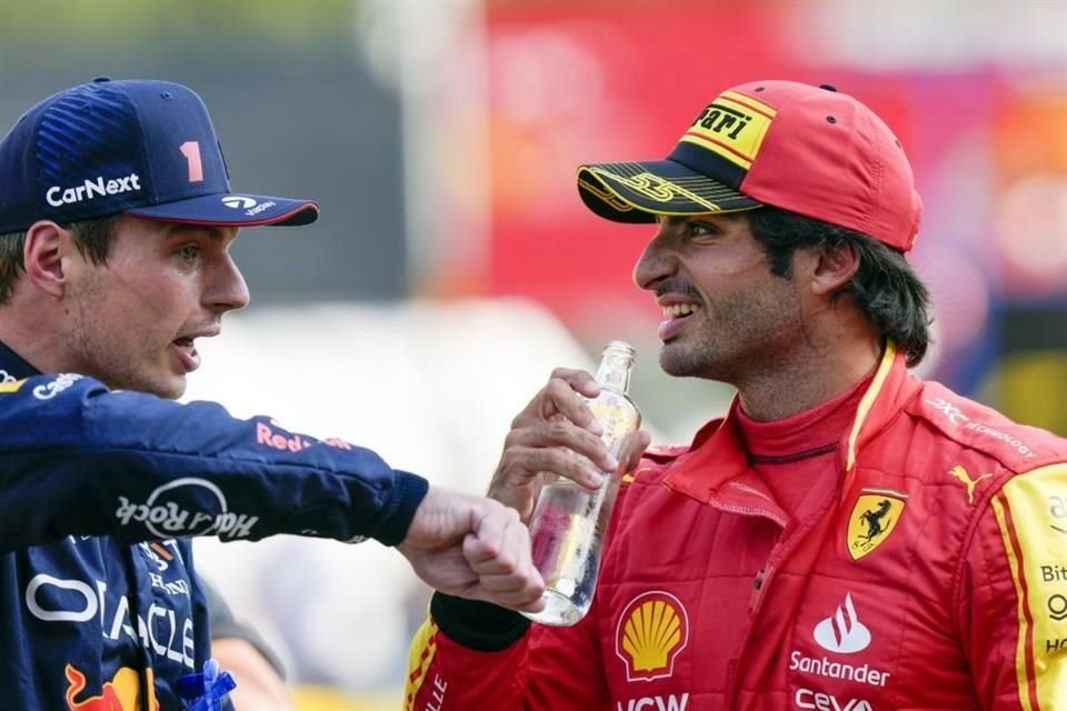 Hay buena relación entre Verstappen y Sainz.