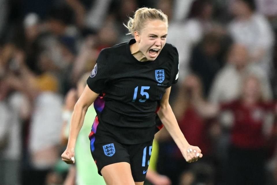 Esme Morgan marcó el primero para las Leonas.