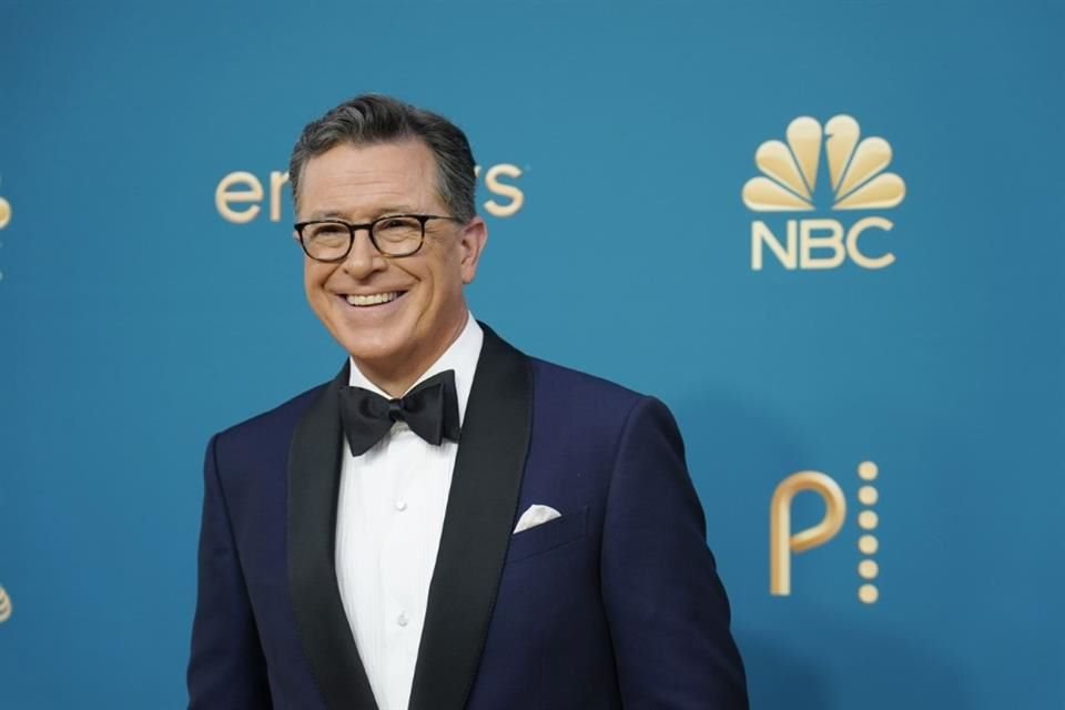 El humorista político Stephen Colbert declaró la guerra a Donald Trump en la emisión de su Late Show tras el anuncio del fin del programa que marcó una época en la televisión.