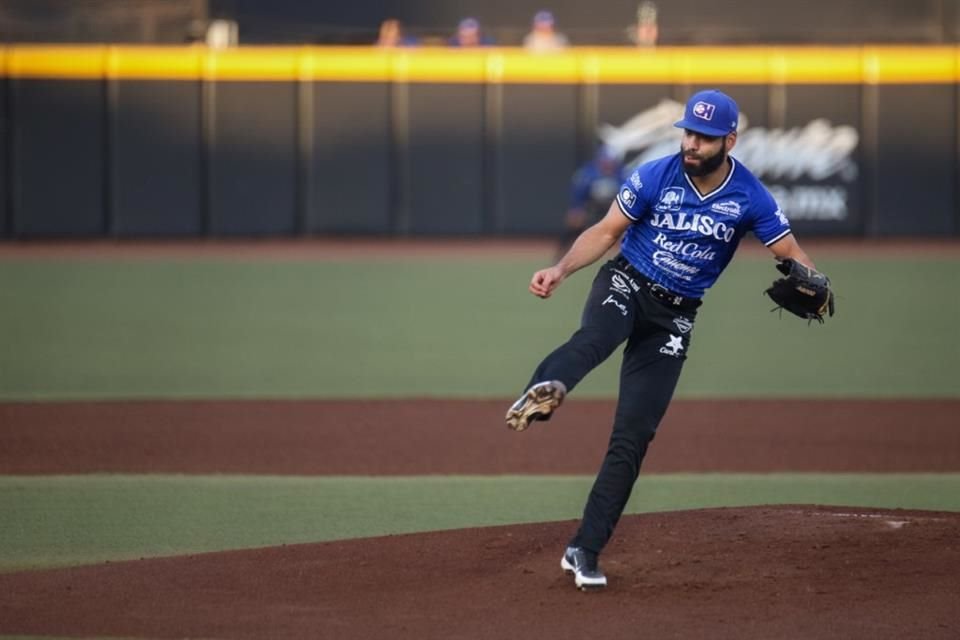 Charros de Jalisco sufrió desde la lomita y cayó 11-3 ante Toros de Tijuana en el primer juego de la serie, en el Estadio de los Toros.