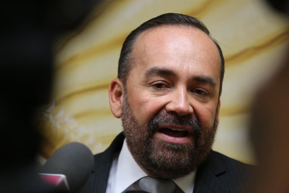 Sergio Chávez, Alcalde de Tonalá, aseguró que se opondrá al aumento del Siapa 'hasta que saquen la mano todos los políticos'.