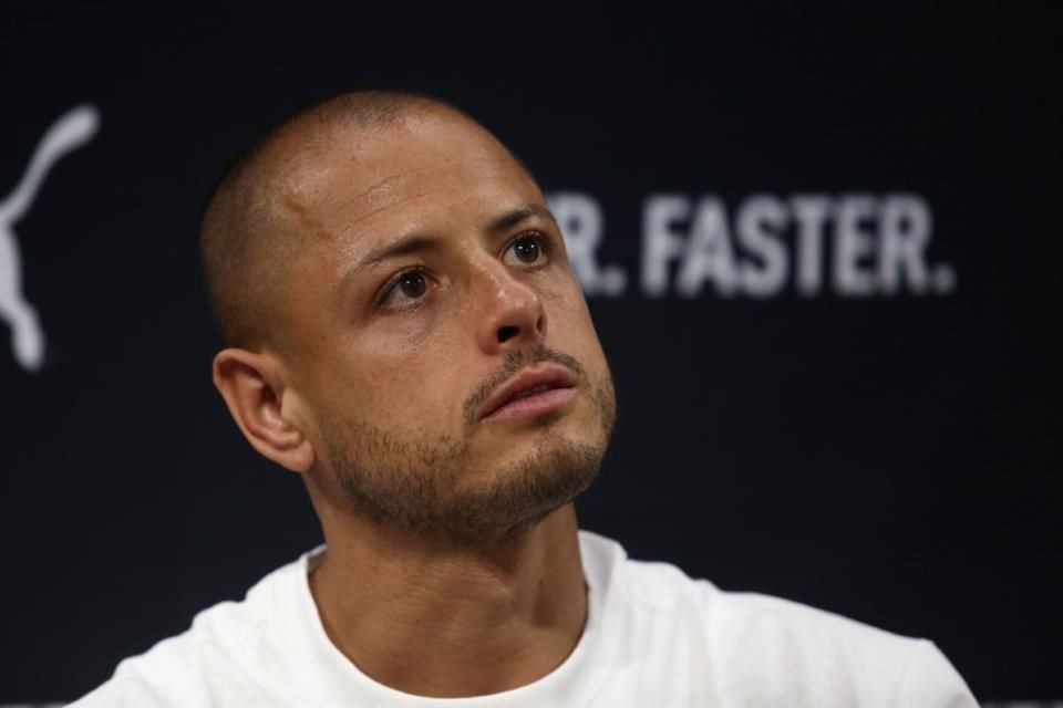 Javier 'Chicharito' Hernández, jugador de Chivas, generó polémica en las últimas semanas por videos publicados en redes sociales.