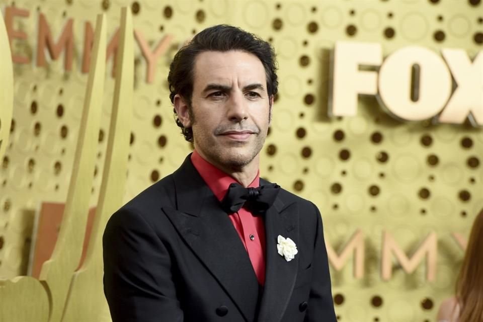 A sus 53 años, el actor británico asumió el reto físico antes de grabar sus escenas como Mefisto en 'Ironheart'.