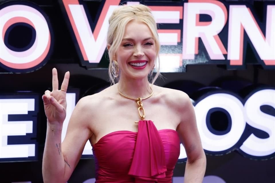 Lohan, por su parte, era la más aclamada pues sus seguidores no querían perder la oportunidad de tomarse una foto con ella.
