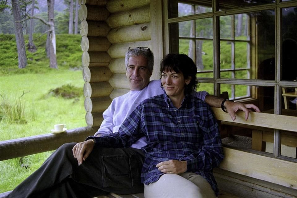 Donald Trump dijo que no ha considerado la posibilidad de conceder un indulto a Ghislaine Maxwell, la ex novia de Jeffrey Epstein.