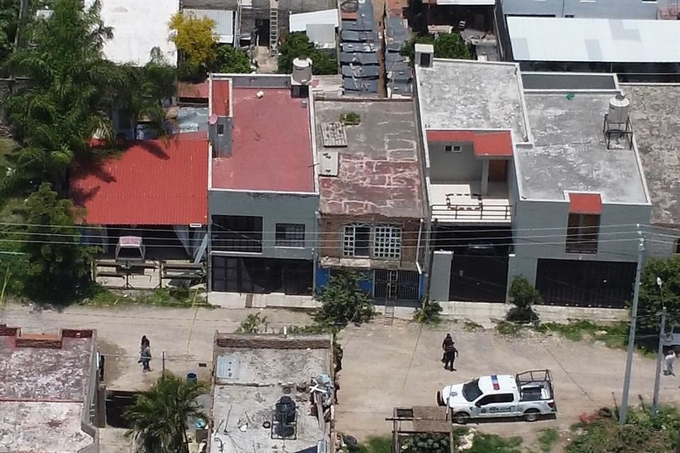 El hombre, ahora sin vida, derramó combustible en la vivienda y abrió las llaves del gas, amenazando con incendiarla.