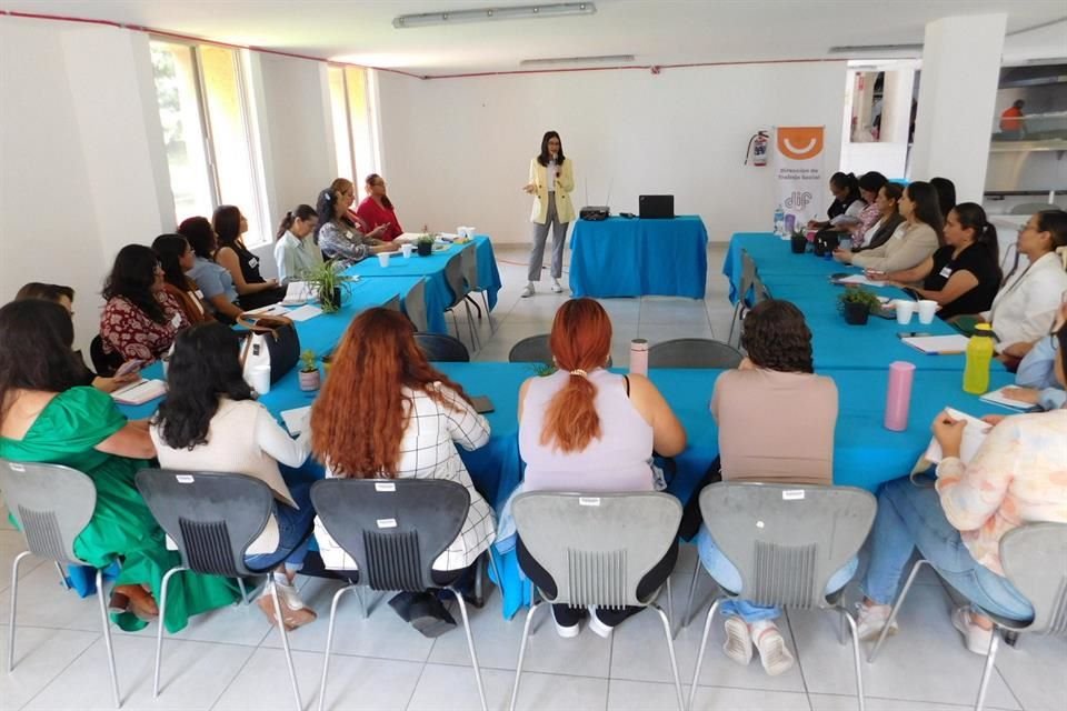 El personal que participó de esta jornada labora en el Centro de Rehabilitación Integral, la Casa Hogar para Mujeres, el Albergue Cien Corazones, y en los comedores asistenciales.