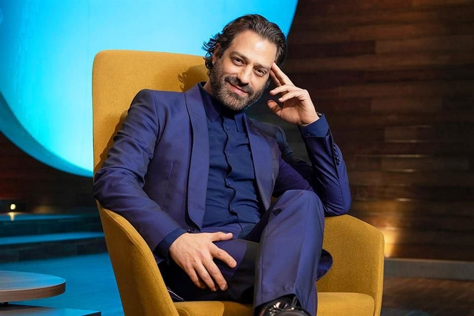 Ari Borovoy debuta como 'tiburón' en la décima temporada de 'Shark Tank México', mostrando su faceta como empresario y negociador.