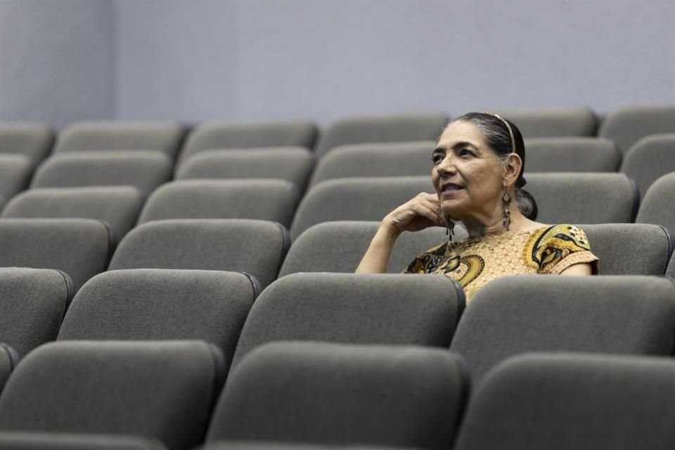 Recientemente, Brito lanzó Escena Púrpura, un proyecto cultural hecho por mujeres y para mujeres, dedicado al diseño de producción para las artes escénicas.