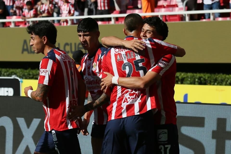 'Hormiga' González hizo dos tantos, Cade Cowell uno y Juan Manuel Sanabria otro.