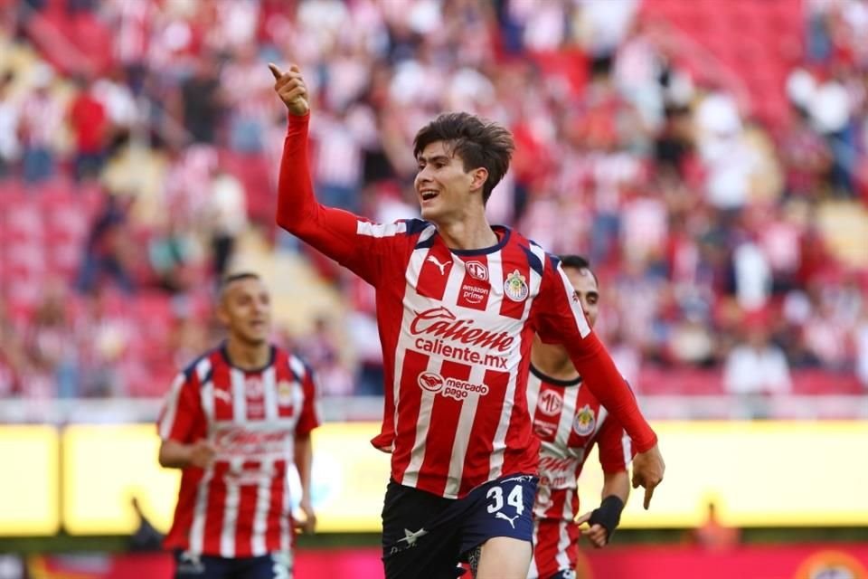 Armando 'Hormiga' González, fue quien hizo la cuarta anotación para Chivas.
