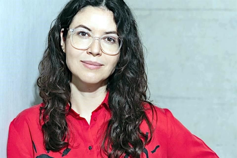 En 'Magdalena', la escritora Mónica Rojas relata el duelo de una joven de 15 años tras sufrir su primer aborto.