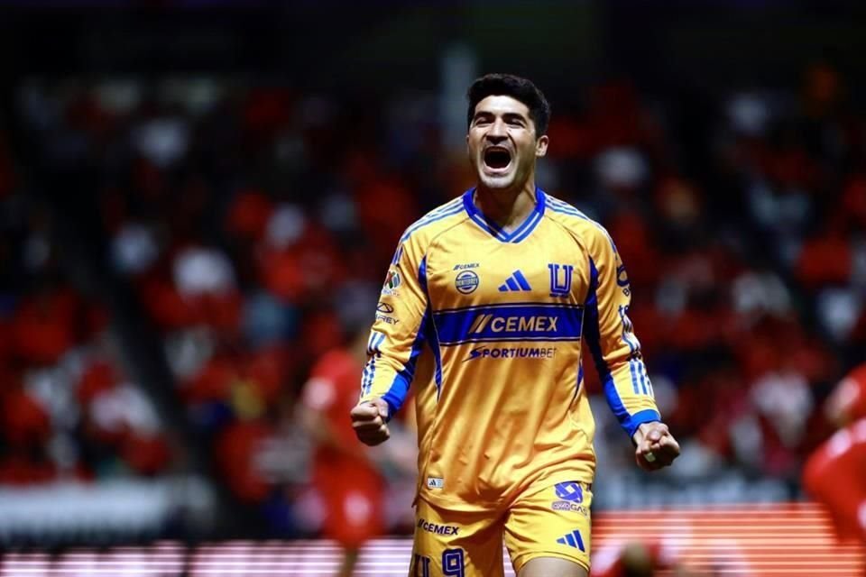 Los Tigres aprovecharon que Toluca salió con un cuadro alternativo y les quitó el invicto en el Apertura 2025.