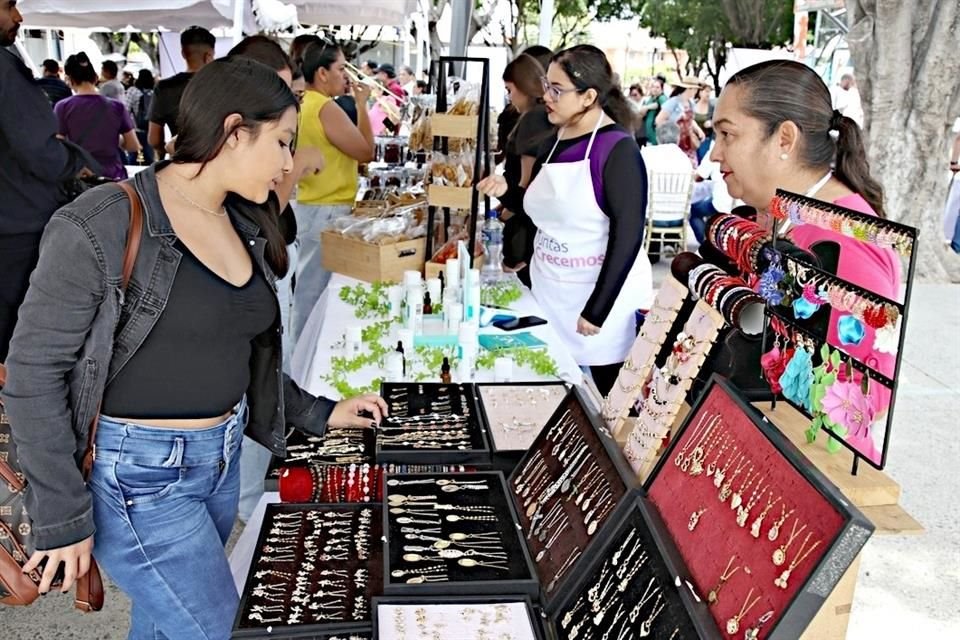 El apoyo se limitará a 20 grupos de hasta tres mujeres que cuenten con un negocio ya establecido o en proceso de establecerse.