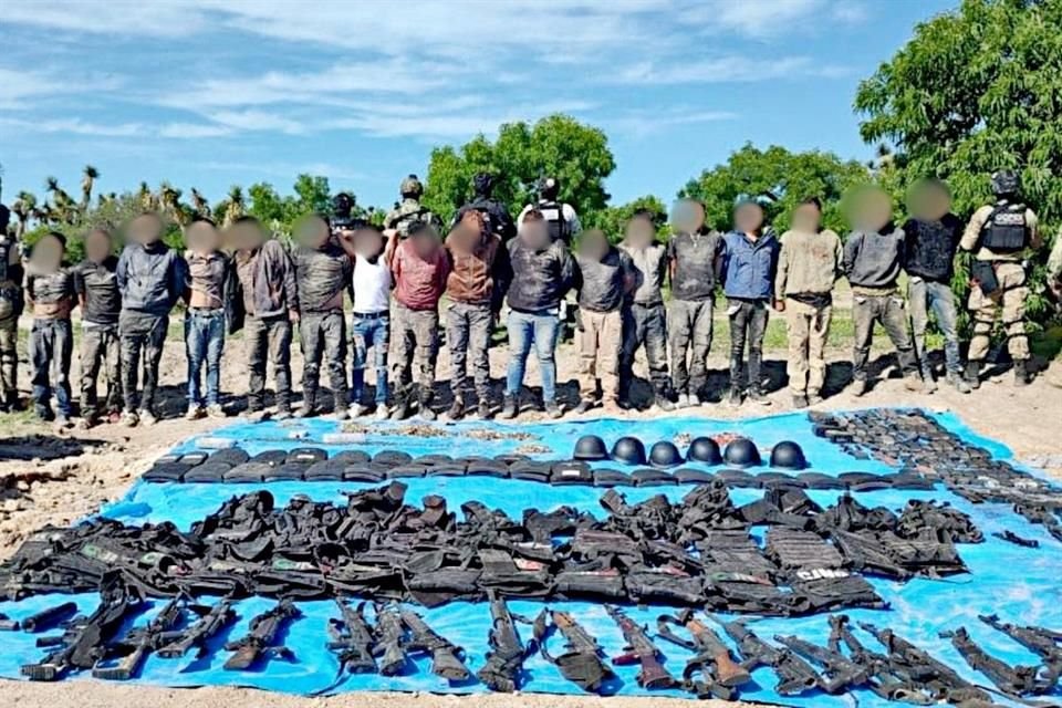 Tras detención de 18 miembros de banda criminal, ayer se desataron bloqueos carreteros en Aguascalientes, y fueron atacados varios negocios.