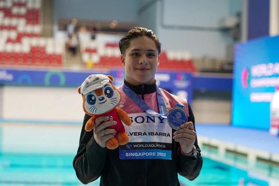 El mexicano terminó entre dos chinos, Zheng Jiuyan (443.70) y Yan Siyu (405.50), con una puntuación de 429.60.