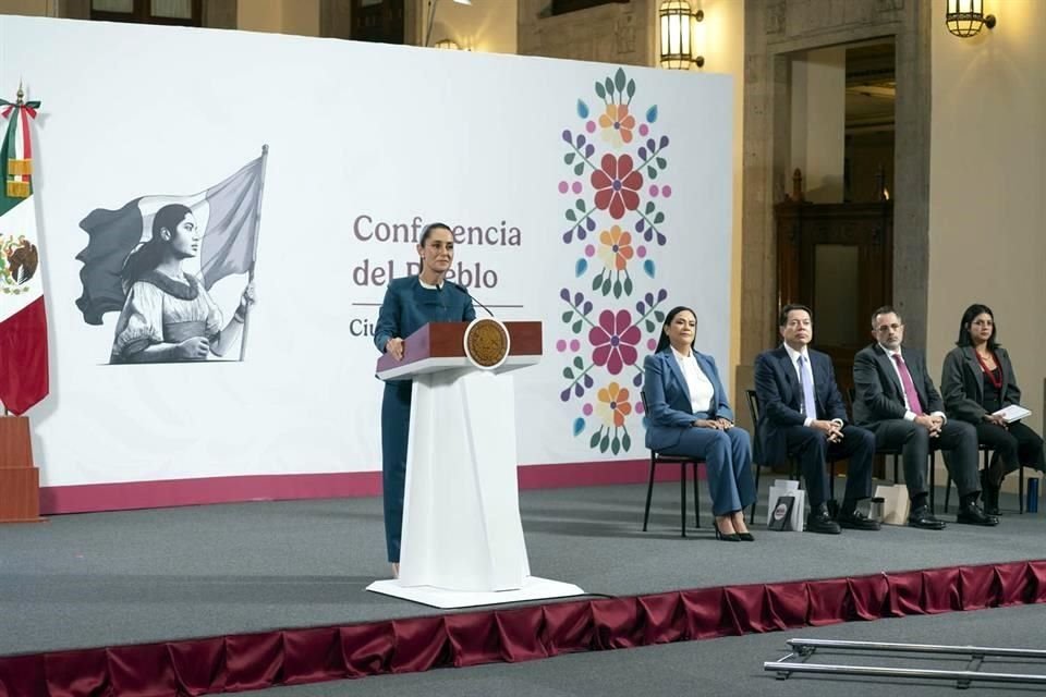 La Presidenta en su conferencia de prensa de este lunes en Palacio Nacional.