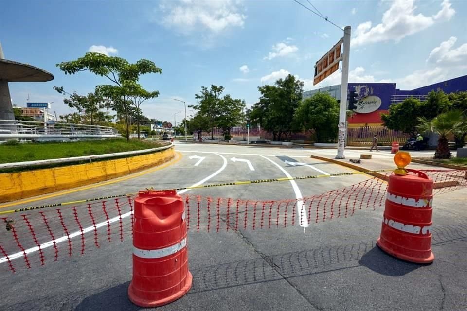 Siapa concluyó en socavón de López Mateos y La Calma, lo que permitirá reabrir la vialidad a partir de este martes a las 8:00 horas.