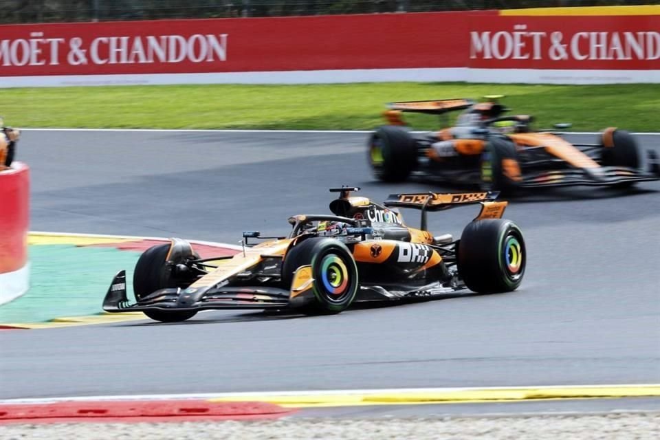 En McLaren aseguran que no se inclinan por ninguno de sus pilotos.