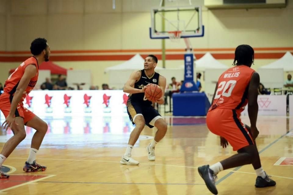 Astros de Jalisco hizo un despliegue contundente de su superioridad al vencer 91-69 a Correcaminos de UAT en el segundo juego de la serie.